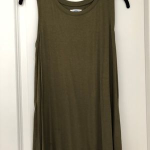 Old Navy Split Back Tank